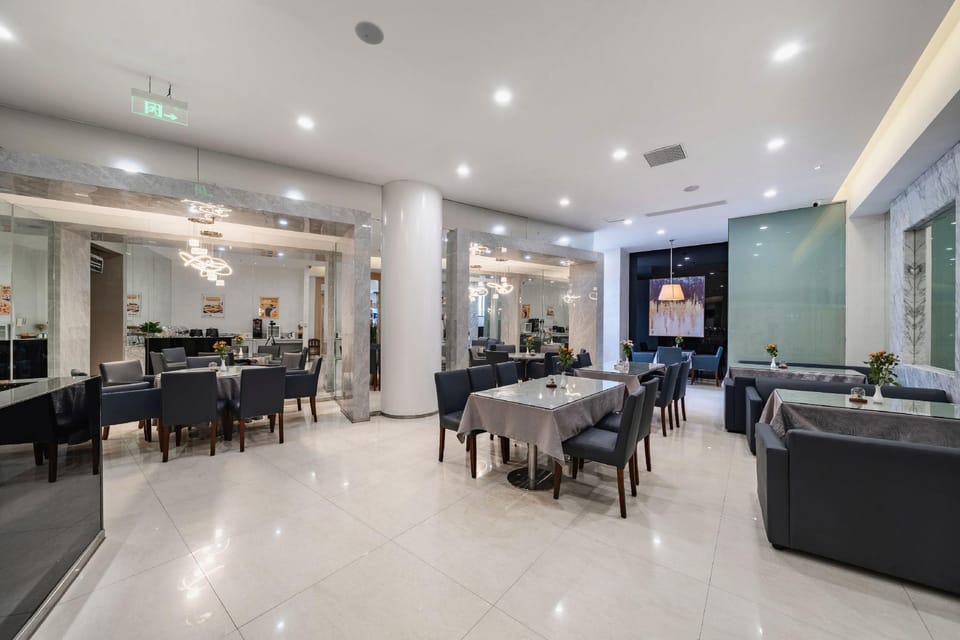 Parisley City Hotel (Haining Railway Station Branch) Hotel in Hangzhou