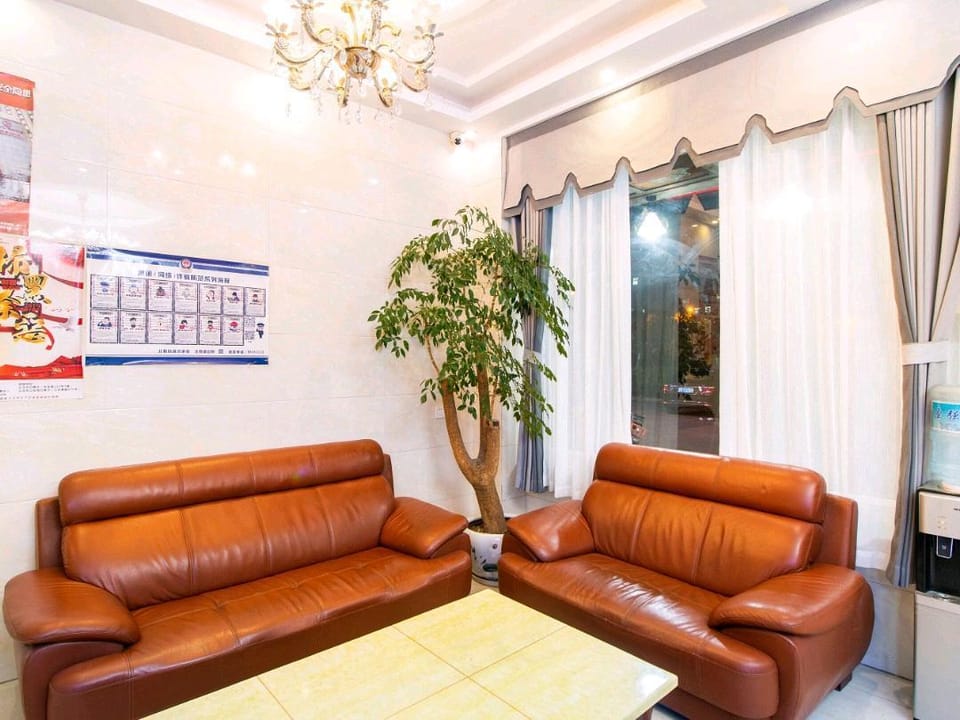 Wanyue Hotel (Yiwu Talent Market Branch) Hotel in Hangzhou