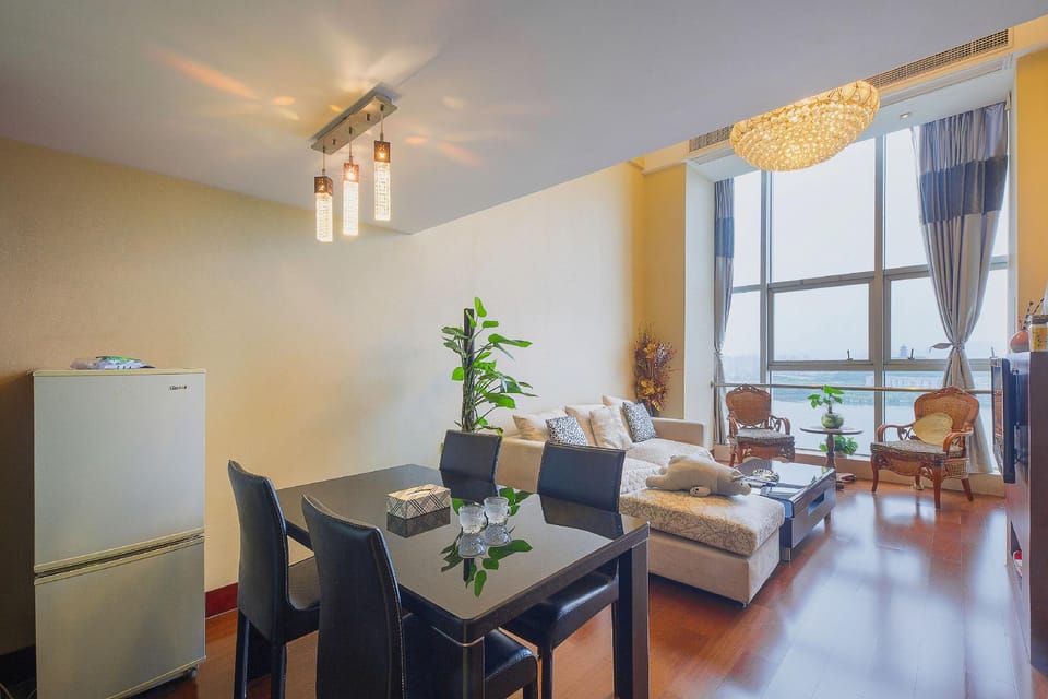 Juhua Lakeview Boutique Apartment Hotel in Hangzhou