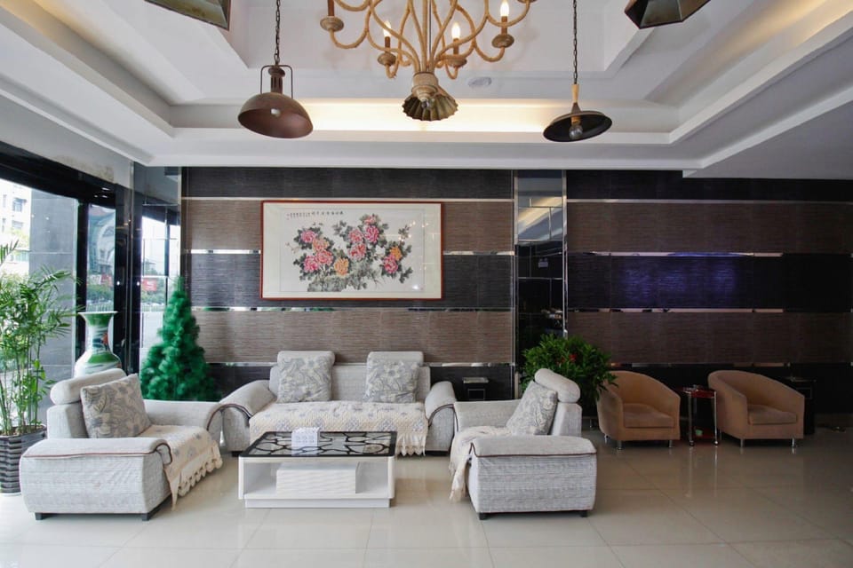 Qijiang Zhishang Hotel (Lujiang Experimental Middle School Branch) Hotel in Jiangsu