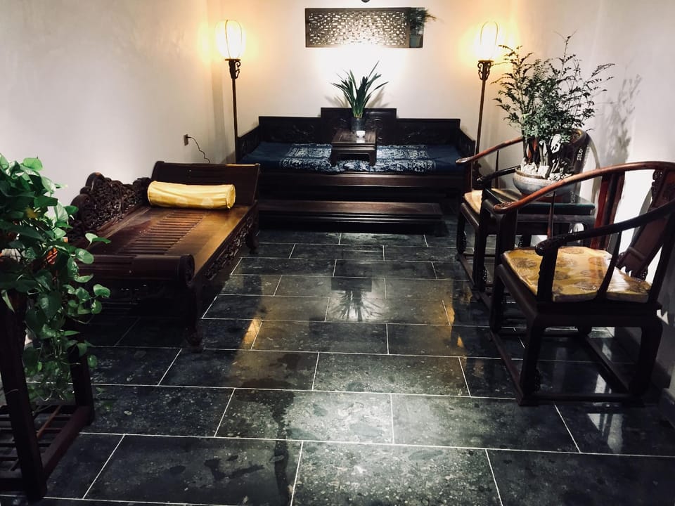 Museum Night B&B Hotel in Zhejiang