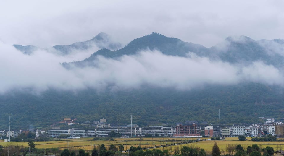 Lotus Pond Guesthouse Hotel in Zhejiang