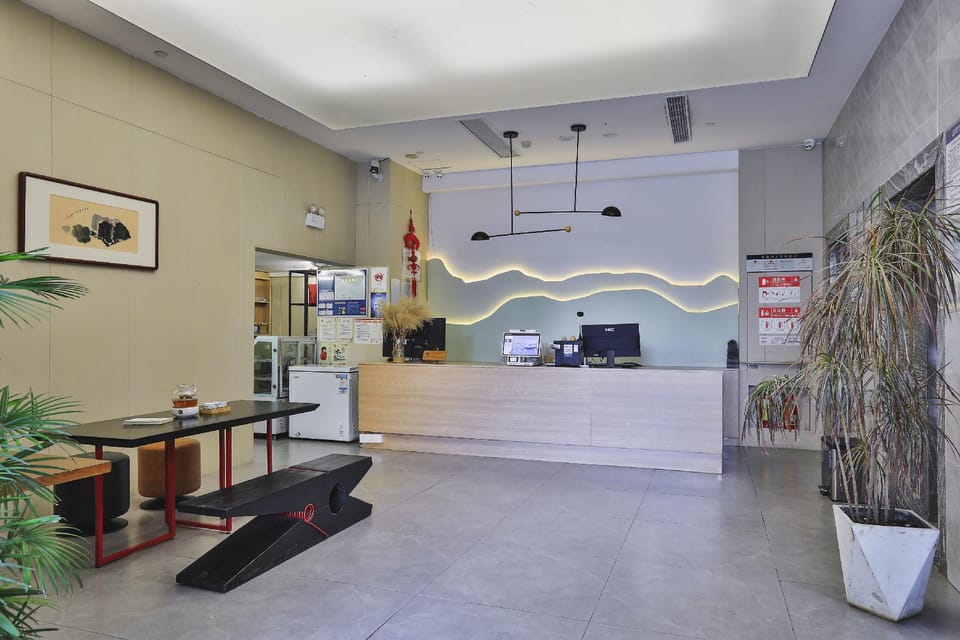 Zhuji Luoke Hotel (High-speed Railway Station Branch) Hotel in Hangzhou