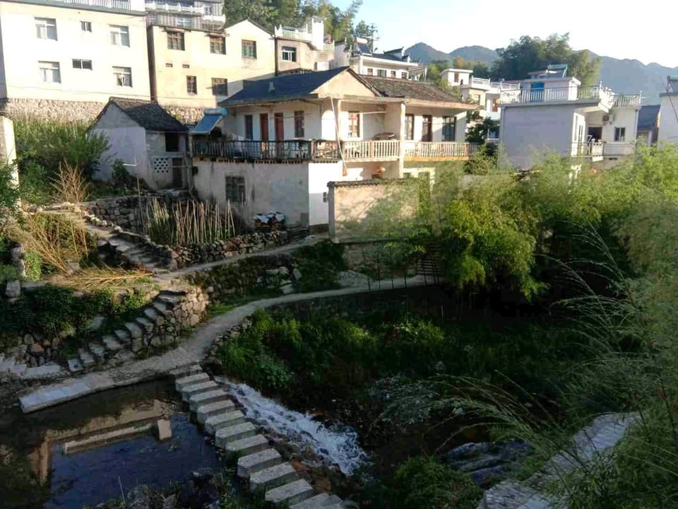 Jiapeng Lingfeng Station Hotel in Hangzhou