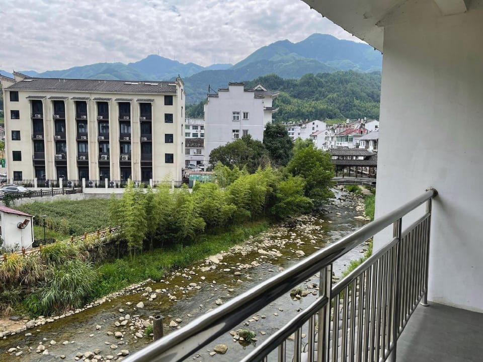 Qixi Jingtian Homestay (Yunhe Terraced Fields Scenic Area Branch) Hotel in Zhejiang