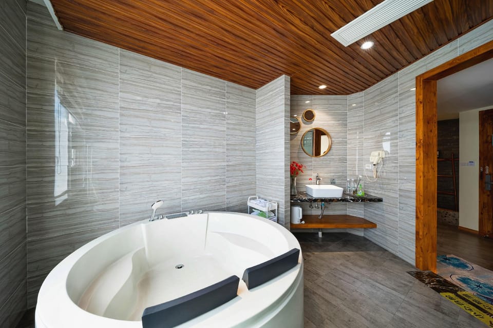Limeng Xiaoxi Garden Hotel (Tongxiang Wuzhen Xizha Scenic Area Branch) Hotel in Zhejiang