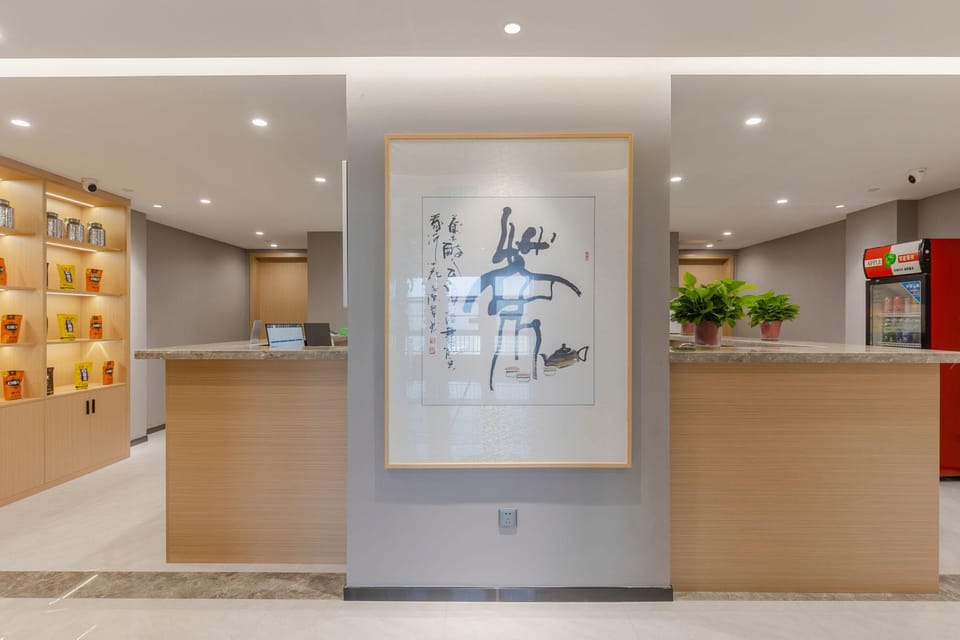 Dolphin Light Stay Smart Esports Hotel (Nanxiang Auto City Branch) Hotel in Jiangsu