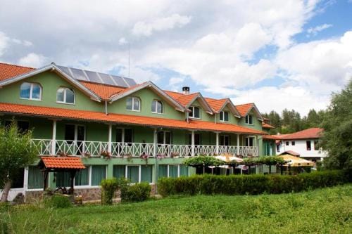 Семеен хотел 1876 Hotel in Gabrovo, Bulgaria