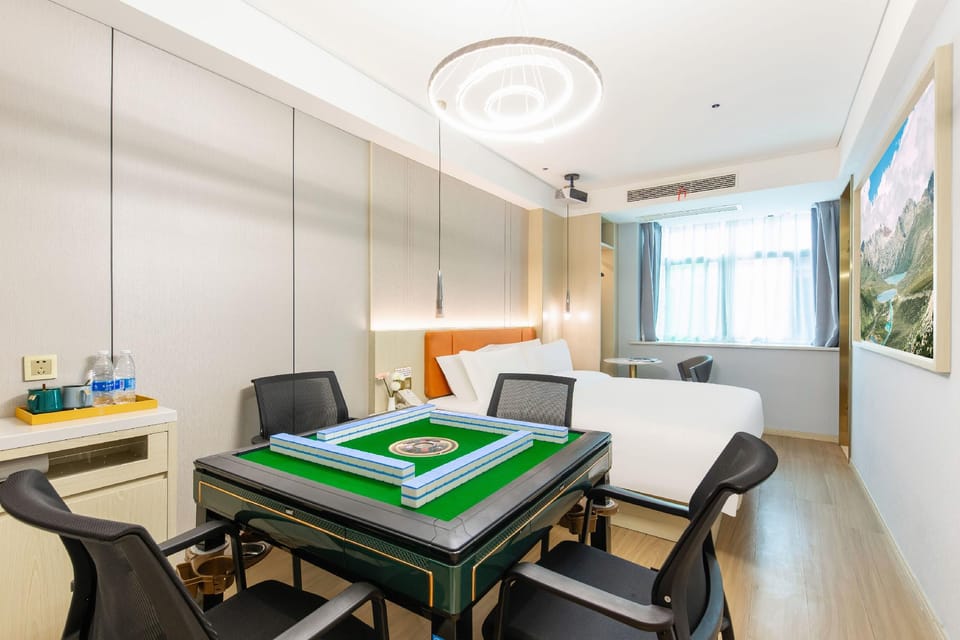 Platinum Hotel (Yiwu Chengxi Logistics Park Branch) Hotel in Hangzhou
