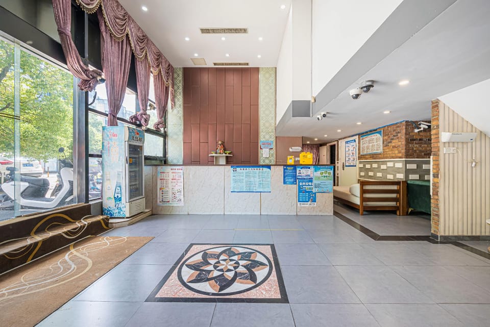 Utopia Express Hotel (Nanjing Xianlin Center Metro Station Branch) Hotel in Nanjing
