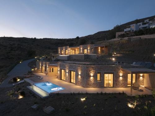 VK Villas - Votsalo & Kyma Villas, By ThinkVilla Hotel in Crete