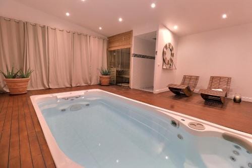 Domaine de Bonaveau - Spa & Piscine Hotel in Provence-Alpes-Côte d'Azur