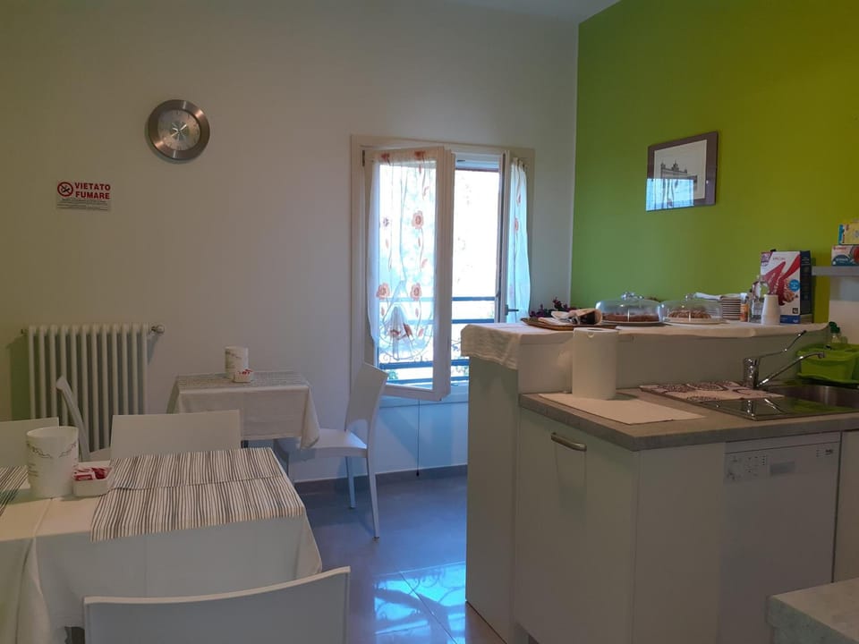 Royal Room & Breakfast Hotel in Modena