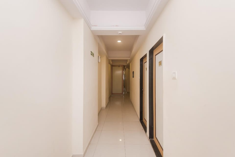 Capital O Orbit Inn Near Infiniti Mall Hotel in Mumbai