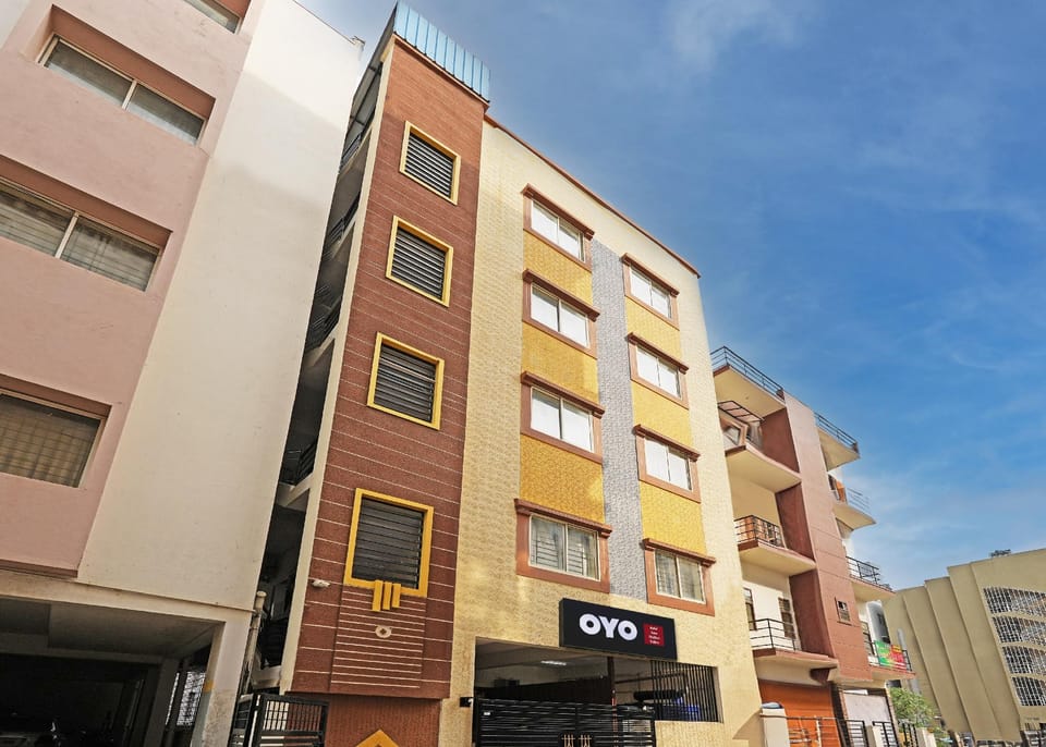 Super Hotel O New Shelton Suites Hotel in Bengaluru