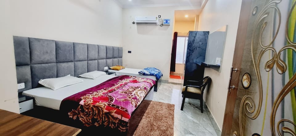 Surya Palace Hotel in Uttar Pradesh