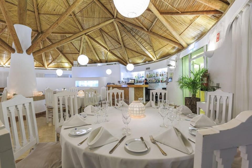 Encosta Do Lago Resort Hotel in Faro District