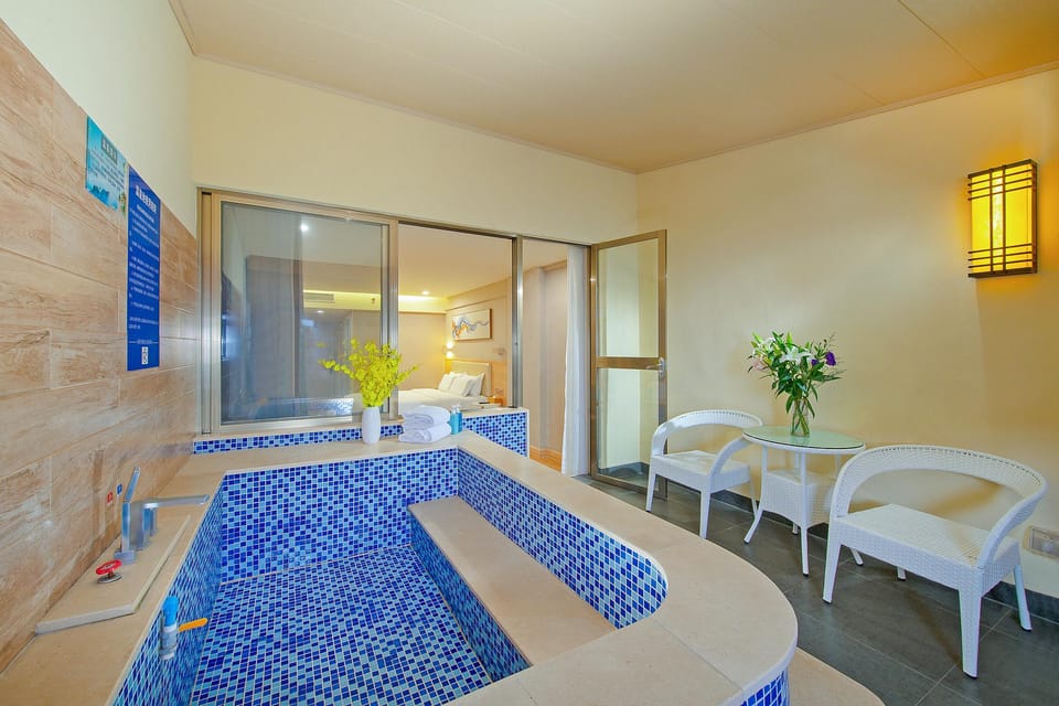 Starway Hotel Meizhou Fengshun Jinda Hot Spring Hotel in Fujian
