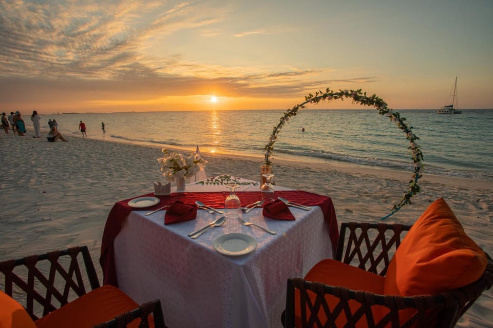 Beach Hot Dhigurah Hotel in Maldives