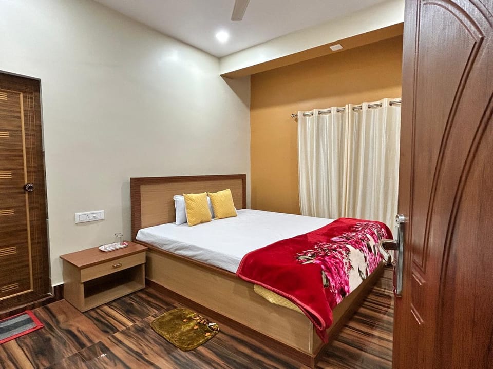 Hotel Shila Plaza - Nabadwip Hotel in West Bengal