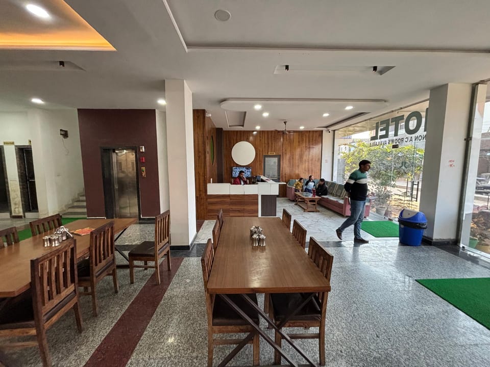 Hotel Ishwar Palace Hotel in Rajasthan