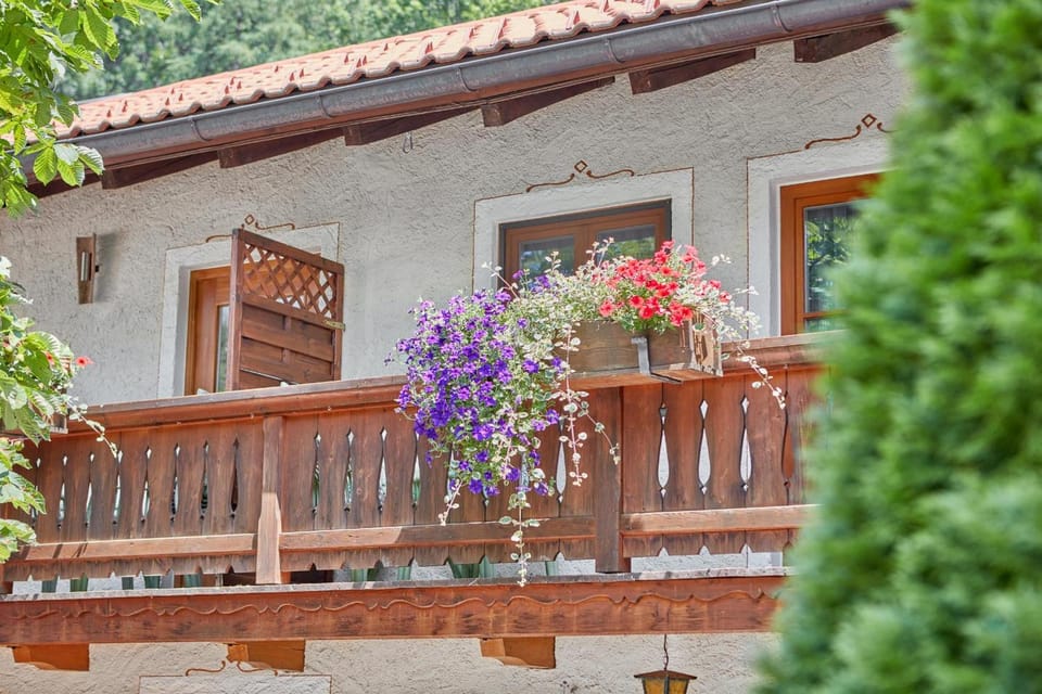 Hotel Garni Alte Sage Ruhpolding inkl Chiemgaukarte Hotel in Ruhpolding