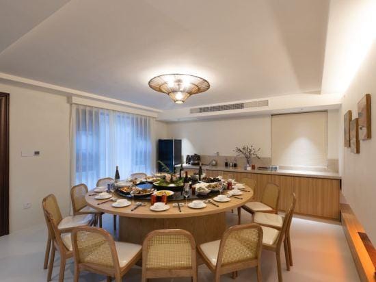 Light&Salt Homestay Hotel in Zhejiang