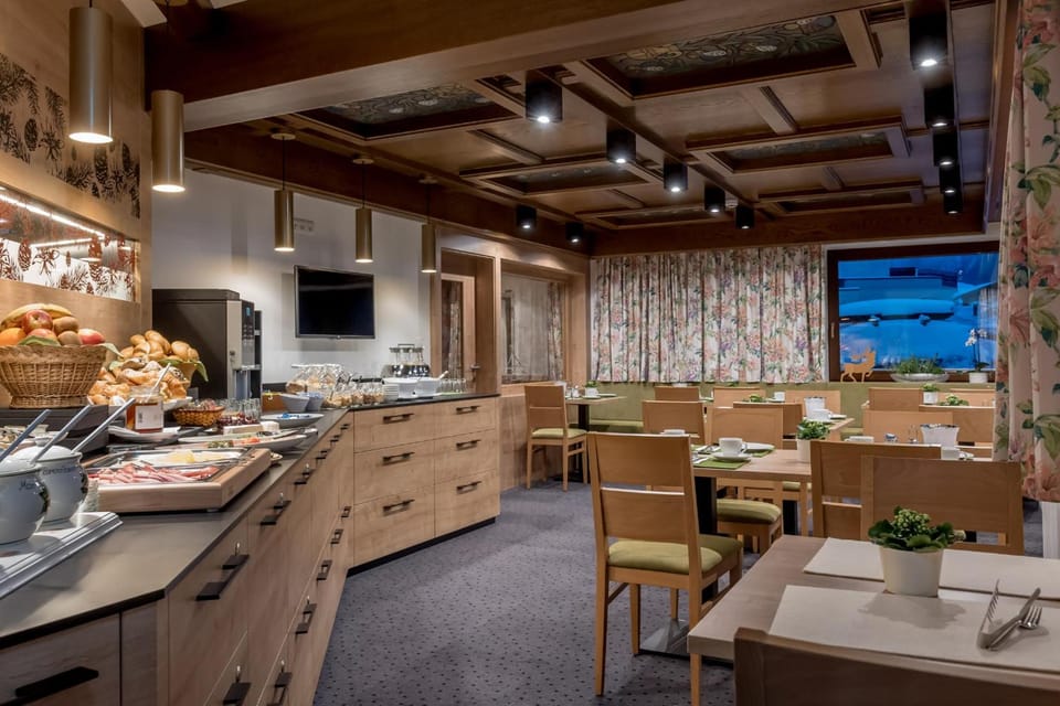 Apart Hotel Garni Wieser Apartment hotel in Trentino-South Tyrol
