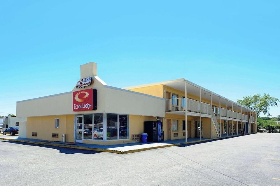 ECONOLODGE AIRPORT Hotel in Norfolk
