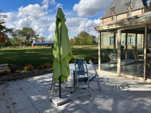 chateau Camus Hotel in Bourgogne-Franche-Comté