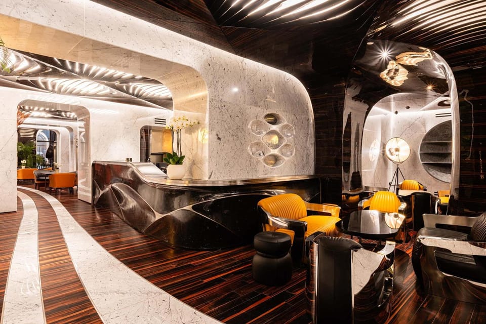 Bar/lounge