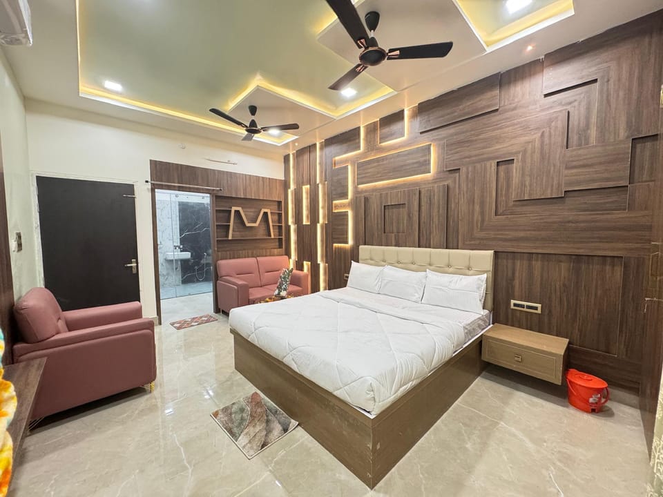 Hotel Green Crystal Hotel in India