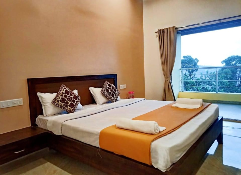 Heaven Hills Resort Hotel in Maharashtra