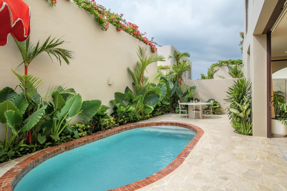 The Huntley Villas Canggu Hotel in North Kuta