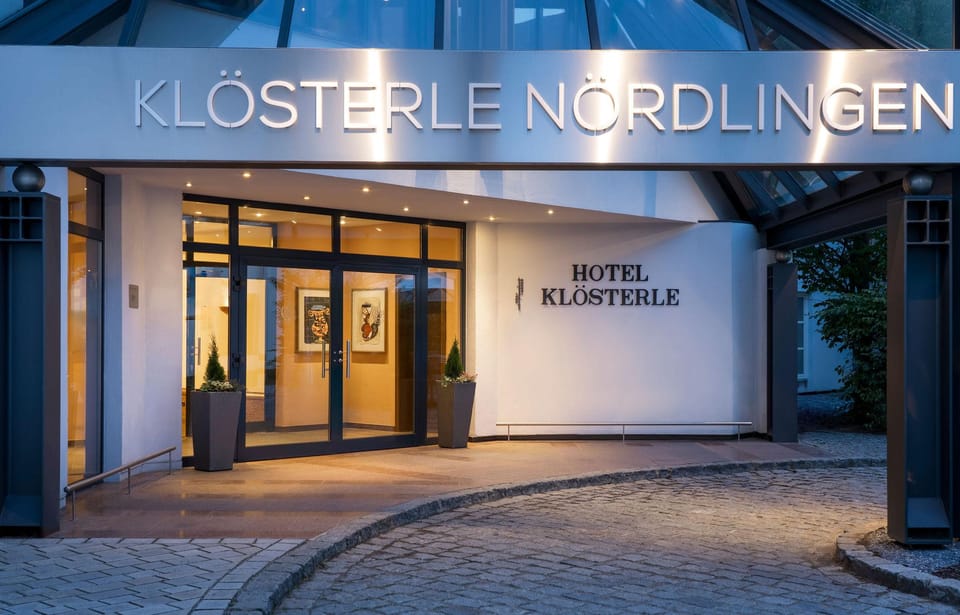 elaya hotel noerdlingen, Trademark by Wyndham Hotel in Bavaria