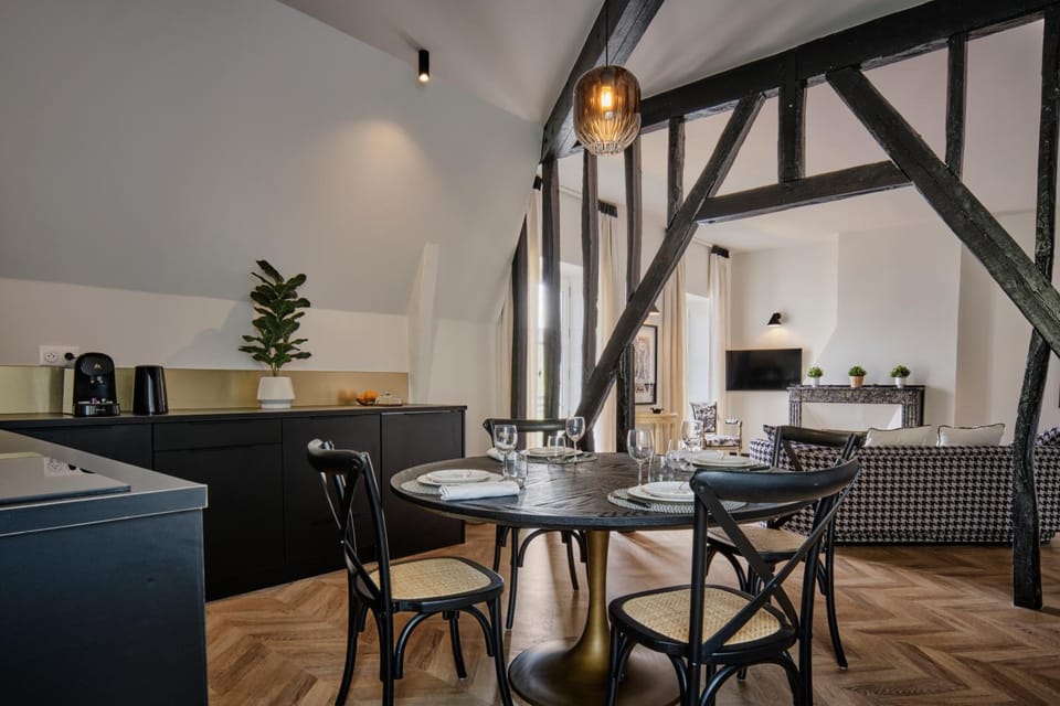Maleyssie Les Suites Hotel in Chartres