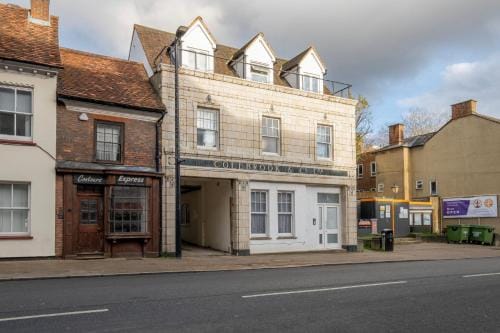 Eastons 2 Bedroom Apartment with Sofa Bed Hotel in High Wycombe