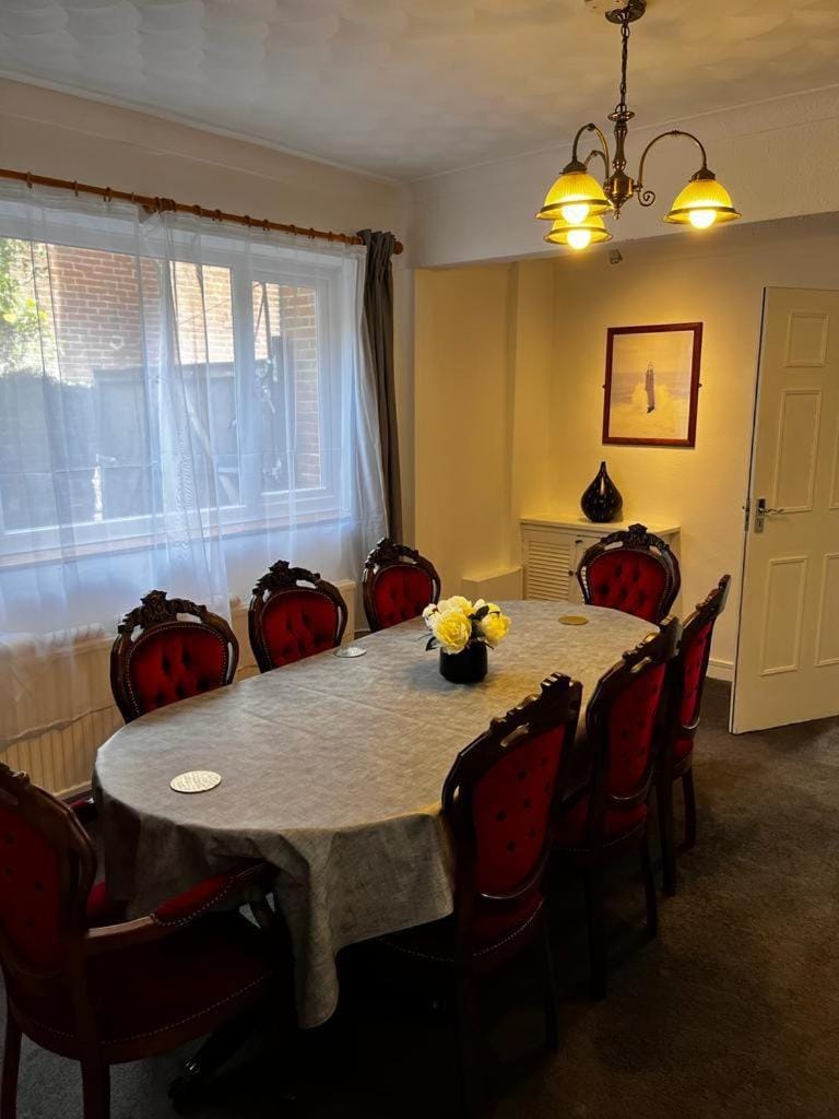 Alcantara House Hostel in Southampton