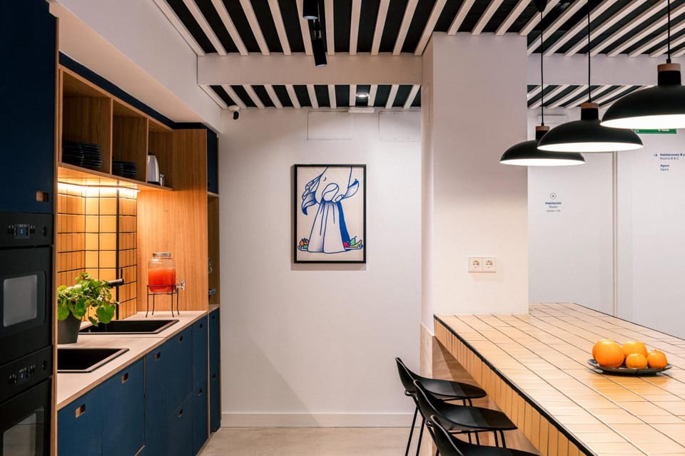 Colo Colo Hostel Valencia - Single Private Beds Hostel in Valencia