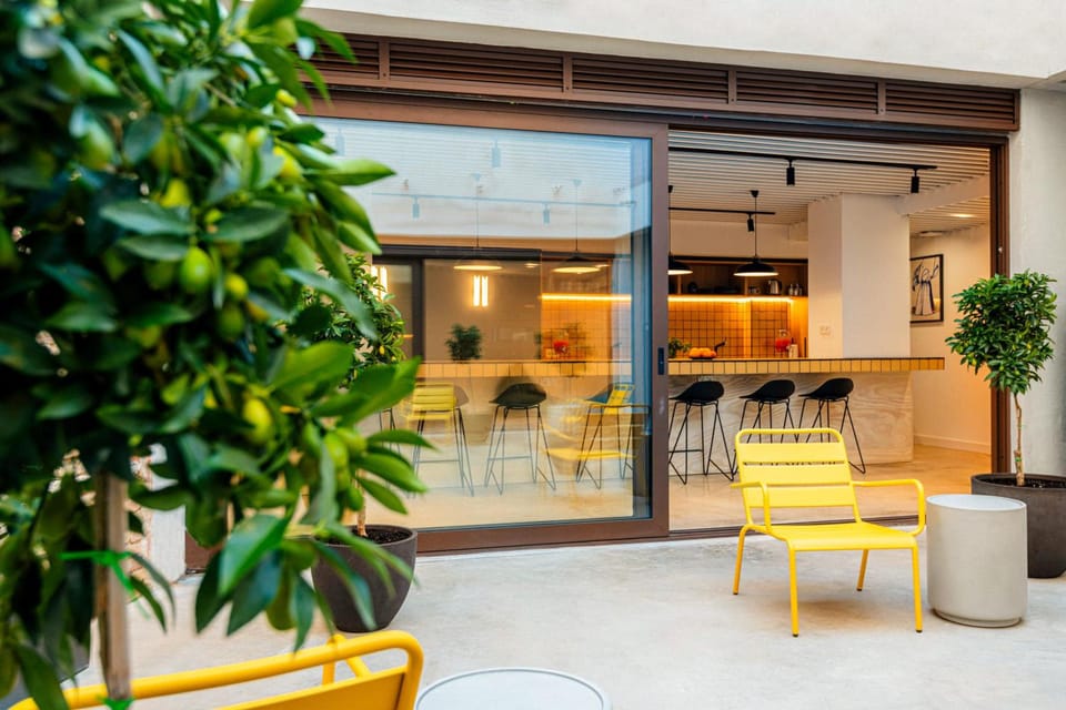 Colo Colo Hostel Valencia - Single Private Beds Hostel in Valencia