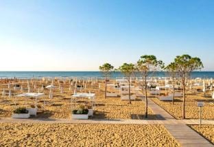 Spacious flat in Bibione Pineda Hotel in Friuli-Venezia Giulia