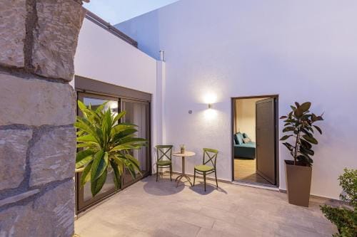 Eveland Accessible Villas Hotel in Crete