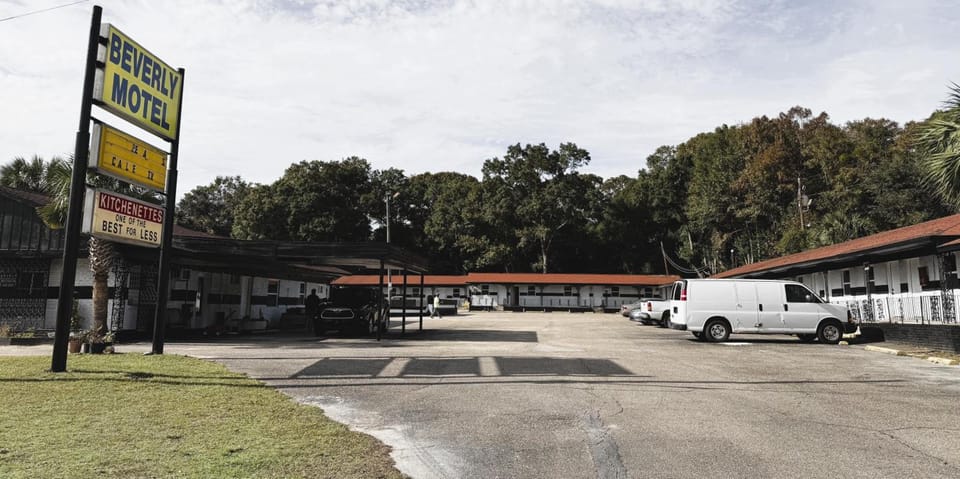 Beverly motel Hotel in Mobile