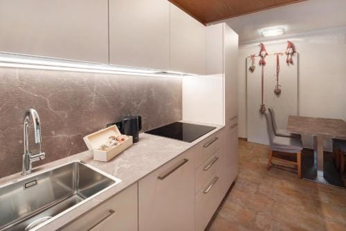Guesthouse Canazei Cozy 2-Bedrooms Hotel in Canazei