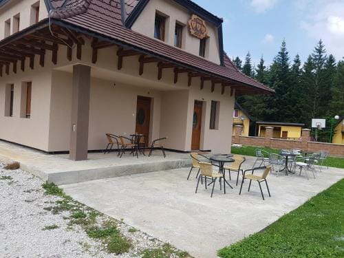 Vila Tri Srca Hotel in Zlatibor District, Serbia