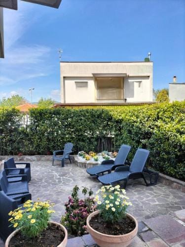 B&B La Villetta Salerno Airport Hotel in Campania