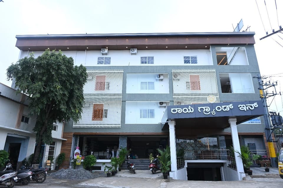 RAAYA GRAND INN Hotel in Tamil Nadu