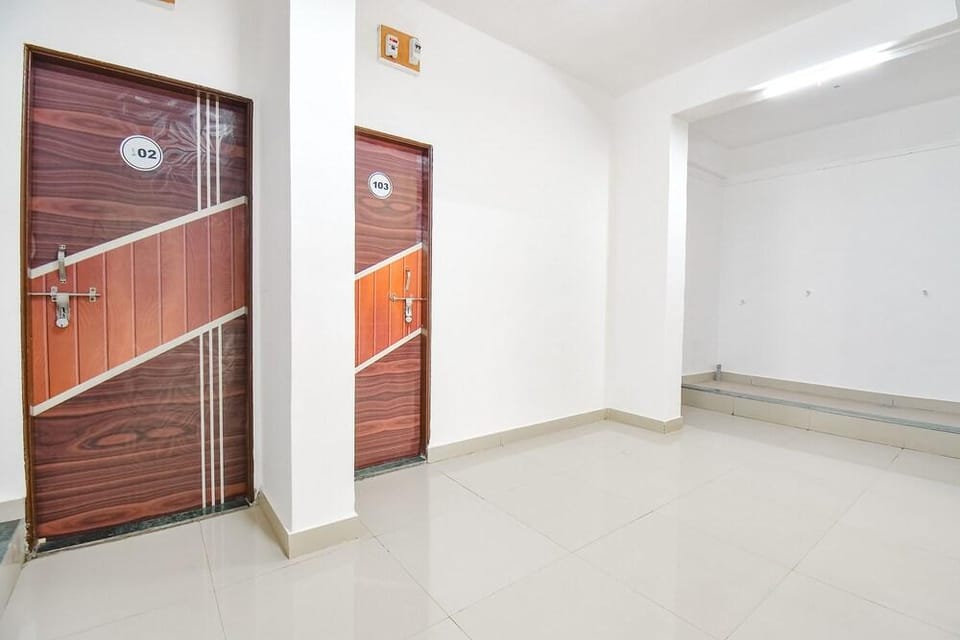 FabExpress Diamond Inn Hotel in Pune