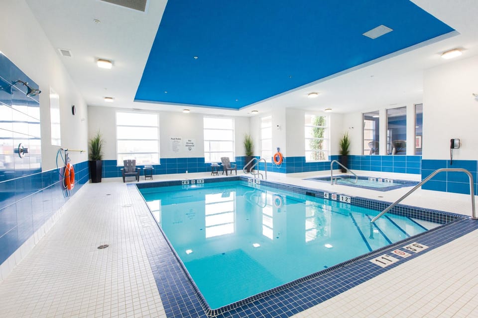 Holiday Inn Express & Suites Spruce Grove - Stony Plain By IHG Hotel in Spruce Grove