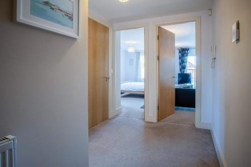 13 Rhodewood House - 2 Bedroom Apartment - Saundersfoot Hotel in Saundersfoot